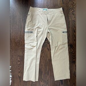 Men’s LL Bean Cargo pants size 36x30